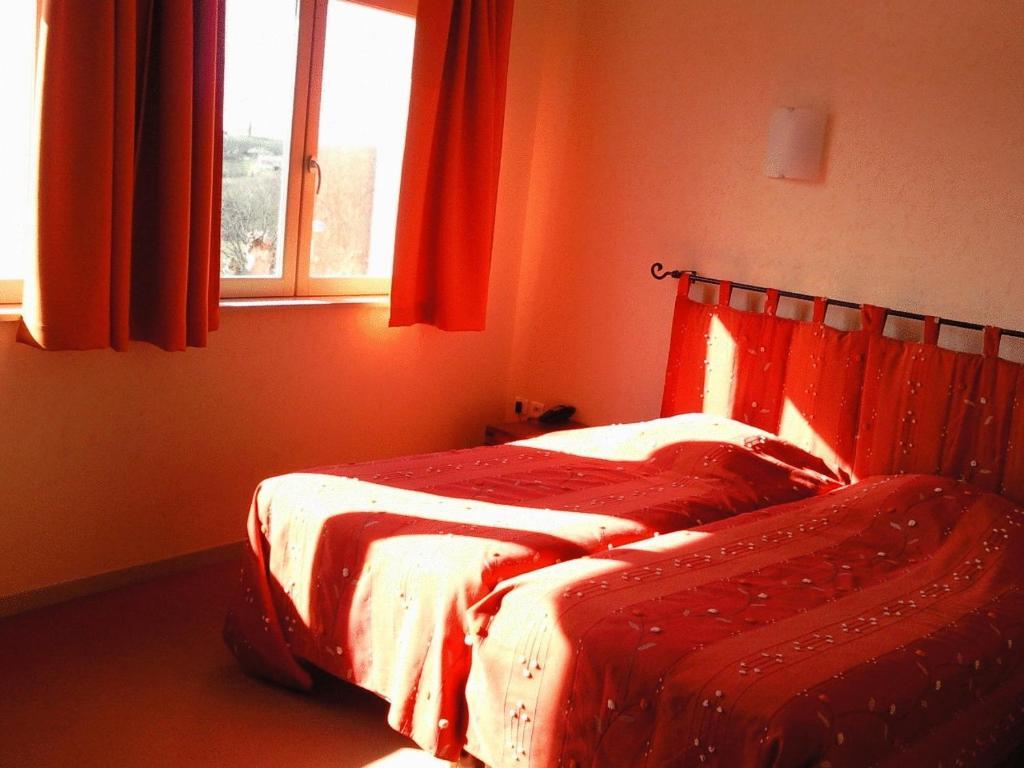 Logis L'Auberge Du Quercy Blanc Molières المظهر الخارجي الصورة